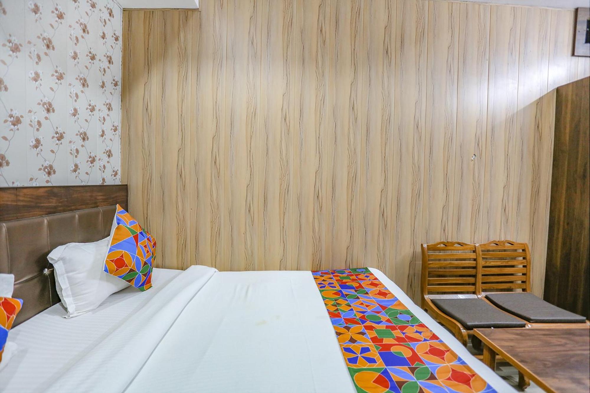 Fabhotel Maya 穆索里 外观 照片